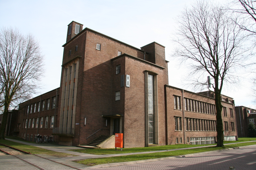 Gebouw HB Industriepark de Kleefse Waard Arnhem. Renovatieproject. Schilderwerk binnen, buiten, beglazing, wandafwerking. Opdrachtgever Karbouw.JPG