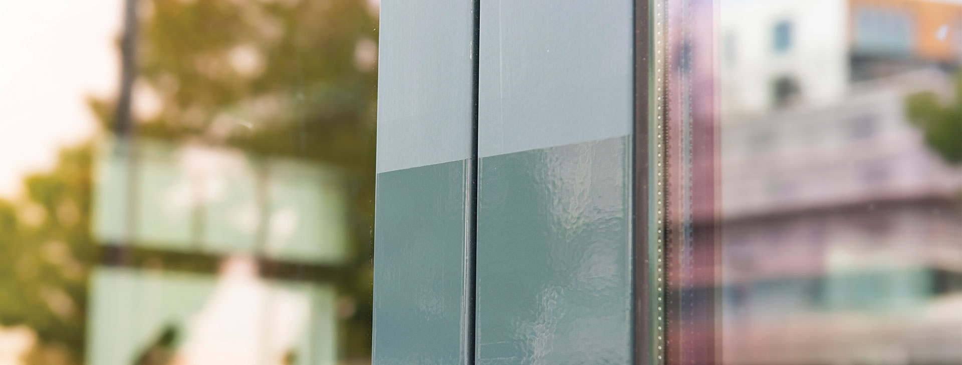 Gevelrenovatie aluminium en Trespa